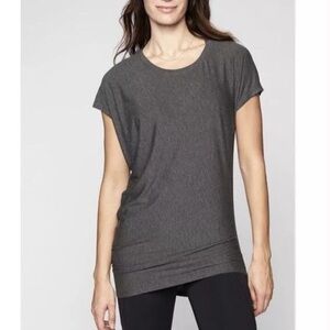 Athleta Threadlight Asym Relaxed Heather Gray Short Sleeve T Shirt Tunic Top